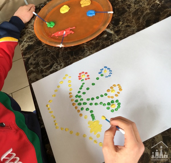 Fun Painting Idea For Kids Pointillism Crafty Kids At Home